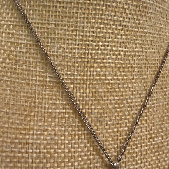 Authentic Dior chain with Unbranded Black Floral Heart Pendant - Picture 5 of 9